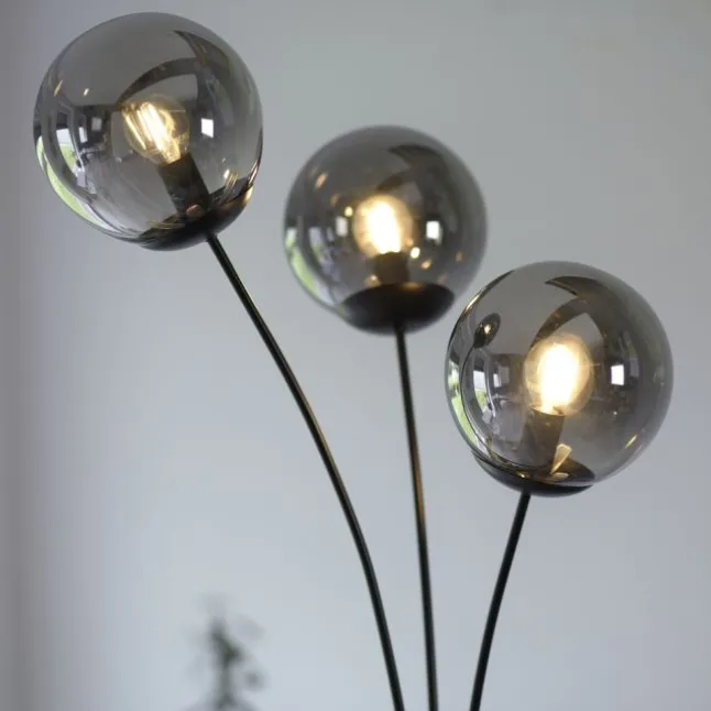 LED Stehleuchte 3 flammig schwarz dekoratives Design Lichtspiel gebogen